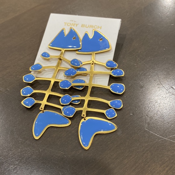 Tory Burch Gold Fish Earrings - Picture 2 of 4